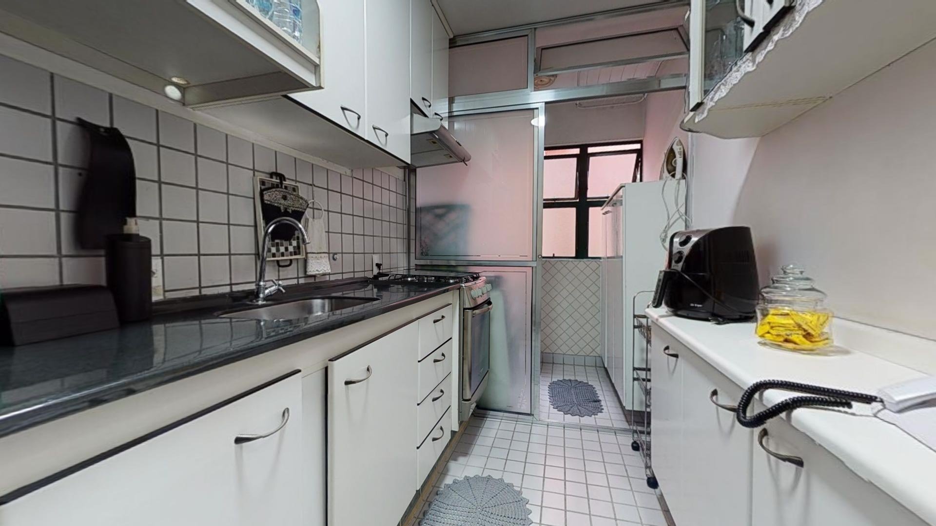 Apartamento para Venda por R$350.000,00 com 134m², 3 dormitórios e 1 vaga -  vila do castelo, São paulo / SP